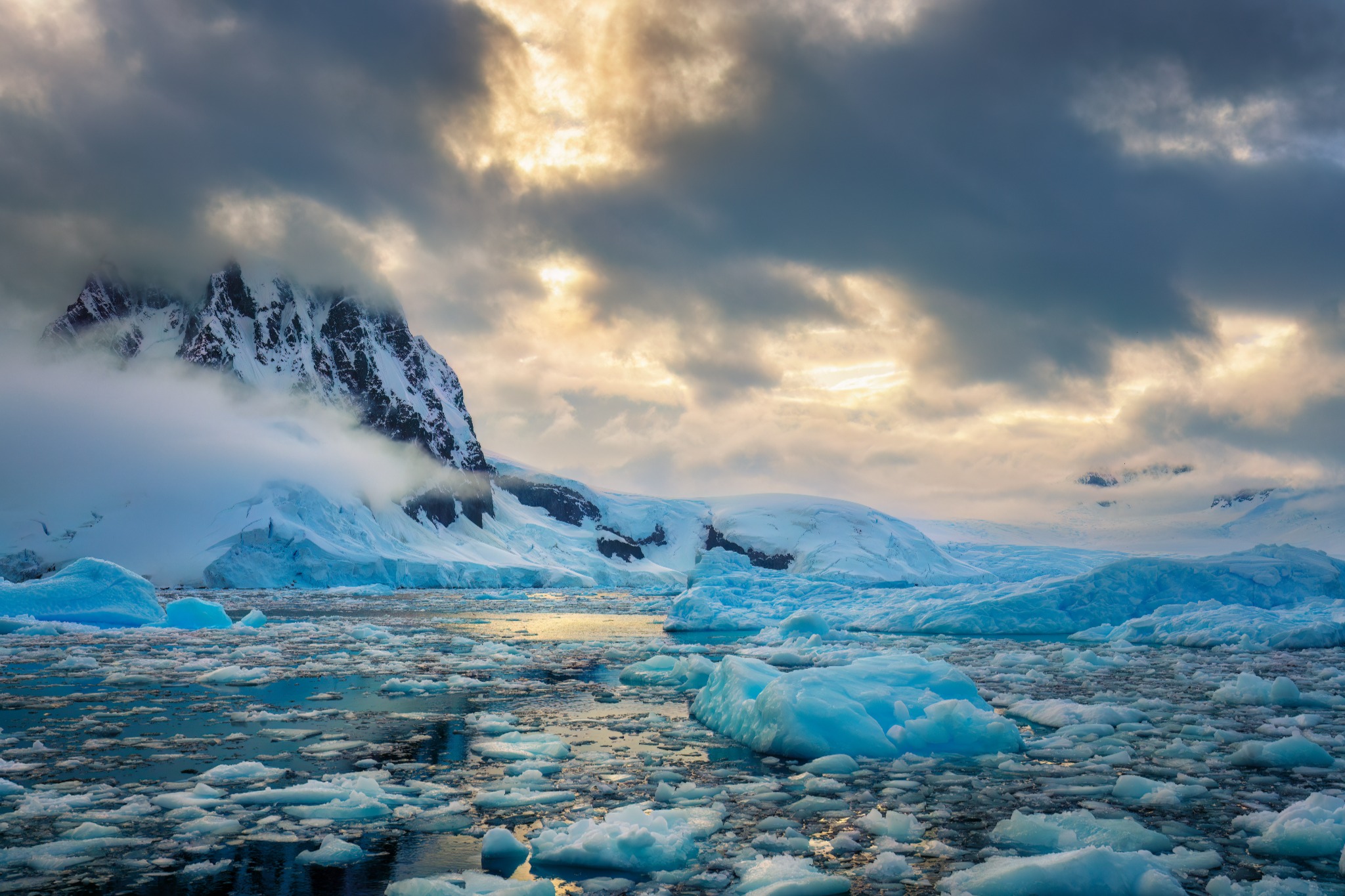 Paisaje antártico del documental Más Allá del Tiempo