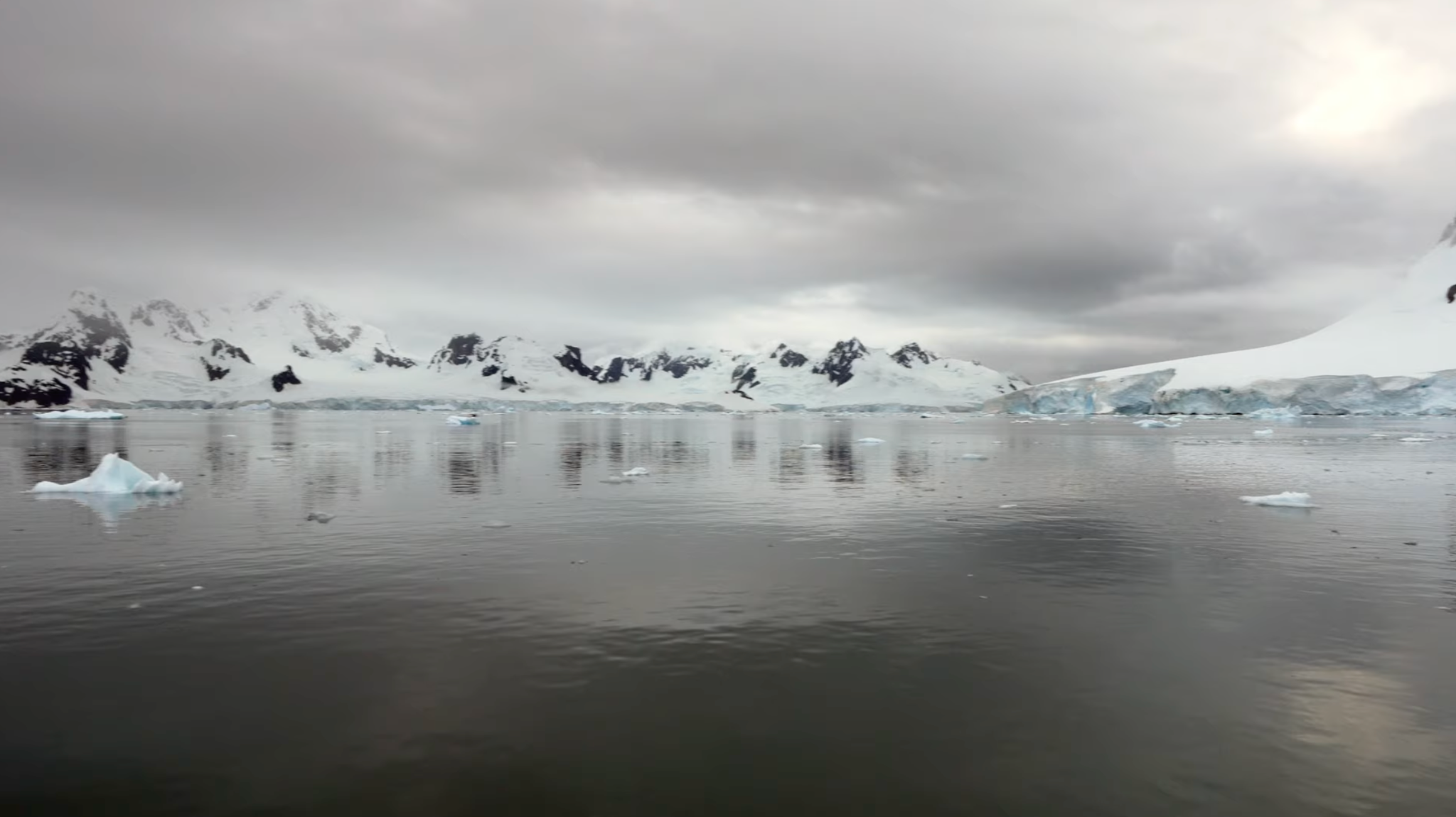 Paisaje de los primeros días de la expedición en la Antártica